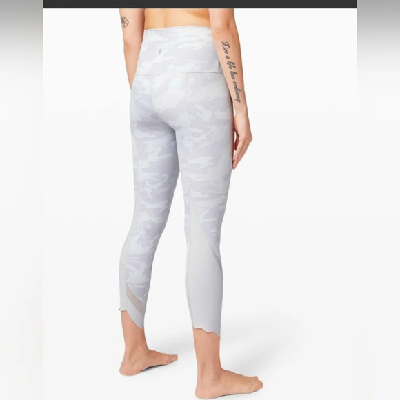 Lululemon Light Gray Wunder Under Cropped High-Rise Leggings W/ Ankle Detail - Picture 3 of 12